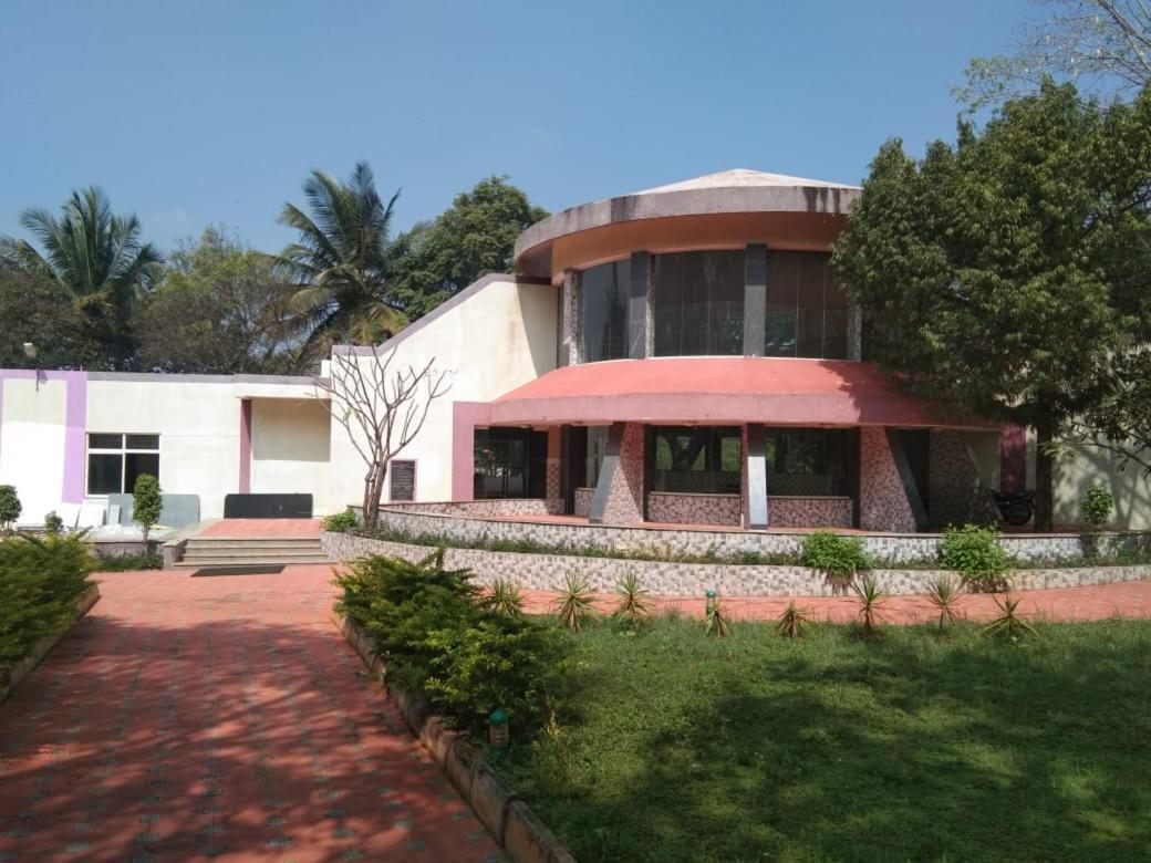 Kstdc Hotel Mayura Pavithra Yediyur Kunigal Buitenkant foto